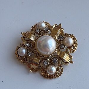 Vintage Gold and Pearl Rhinestone Brooch